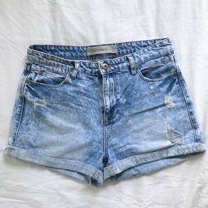 {New Look} Acid Wash Denim Mom Shorts